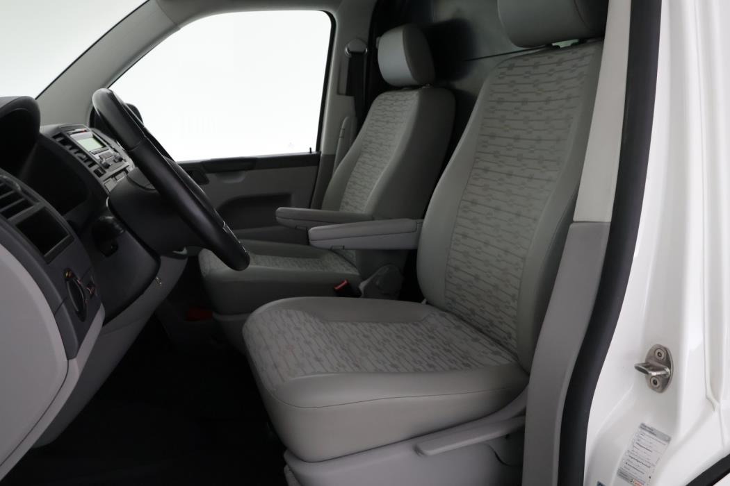 VOLKSWAGEN Transporter 2013
