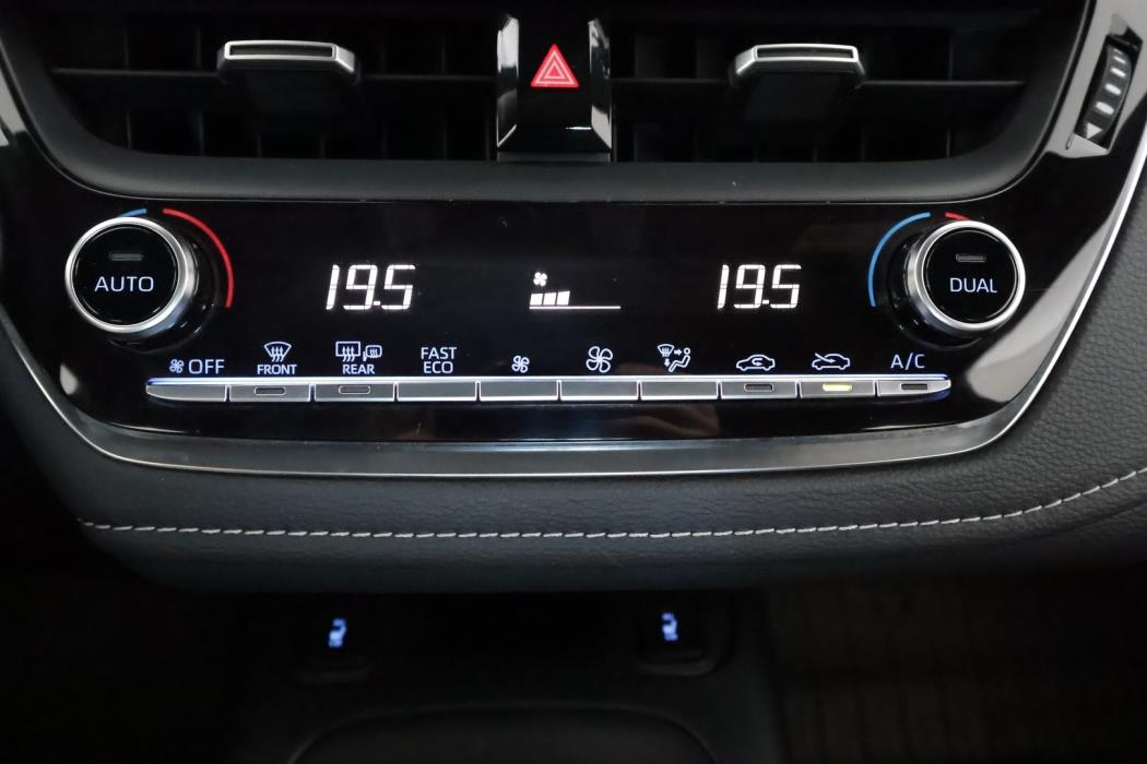 TOYOTA Corolla 2019