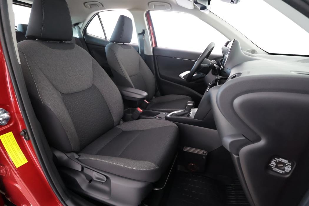 TOYOTA Yaris Cross 2024