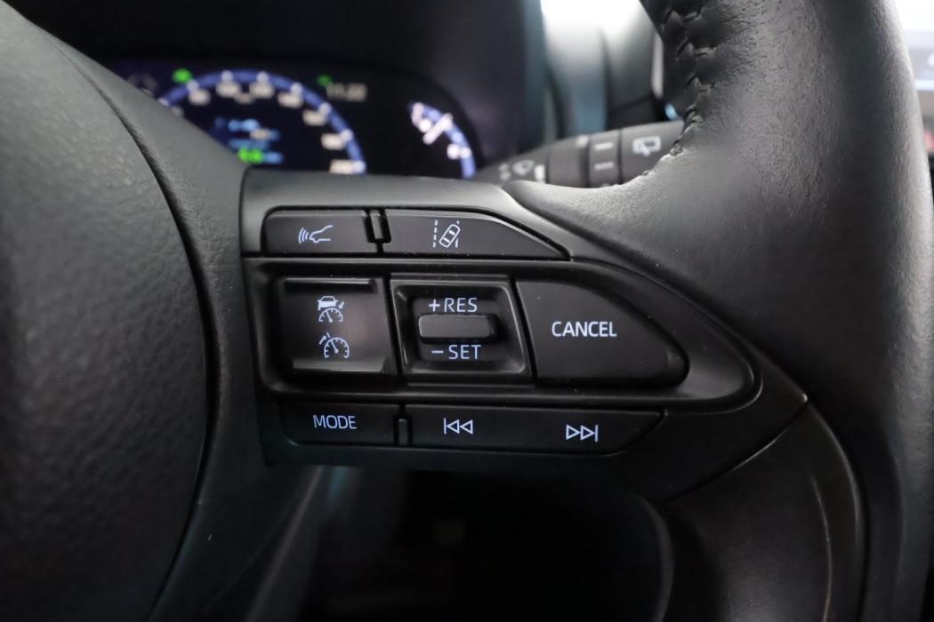 TOYOTA Yaris Cross 2024
