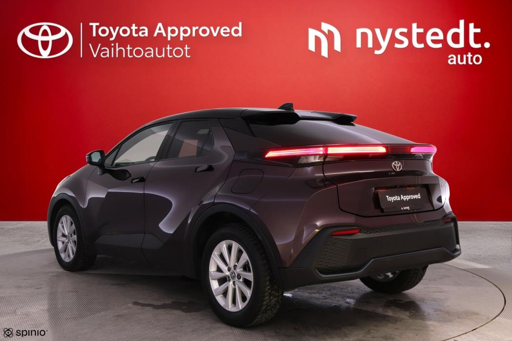 TOYOTA C-HR 2024