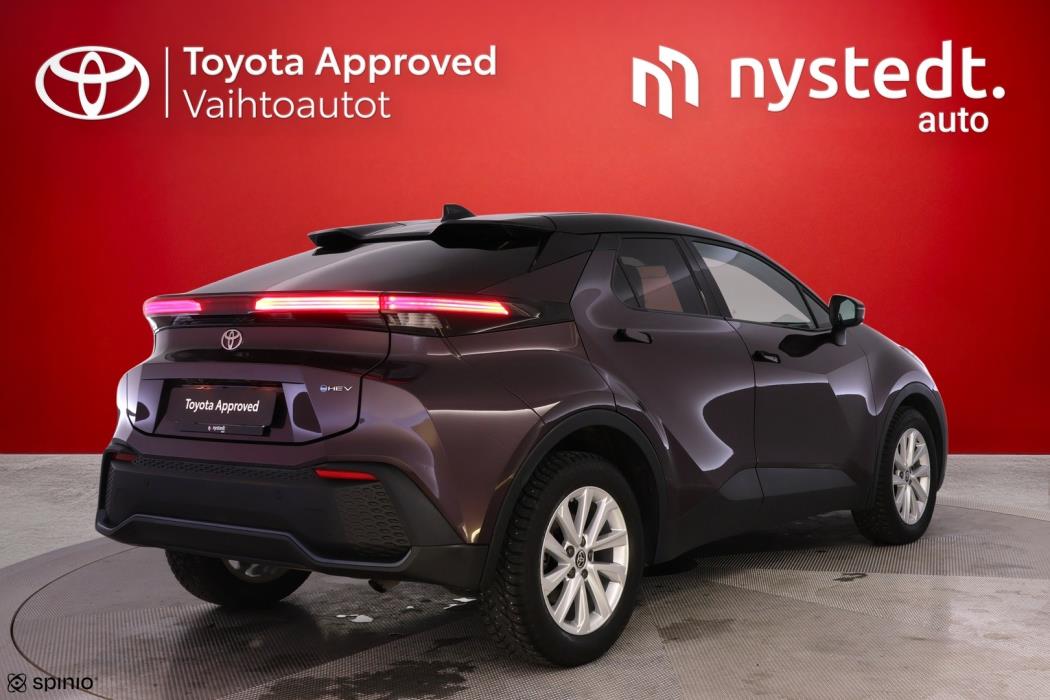 TOYOTA C-HR 2024