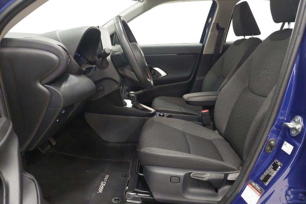 TOYOTA YARIS CROSS 2024