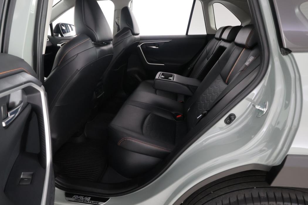 TOYOTA RAV4 2023