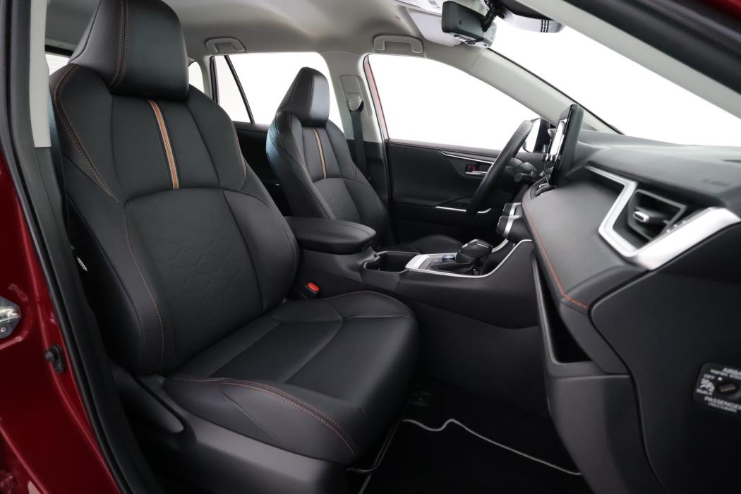 TOYOTA RAV4 2024