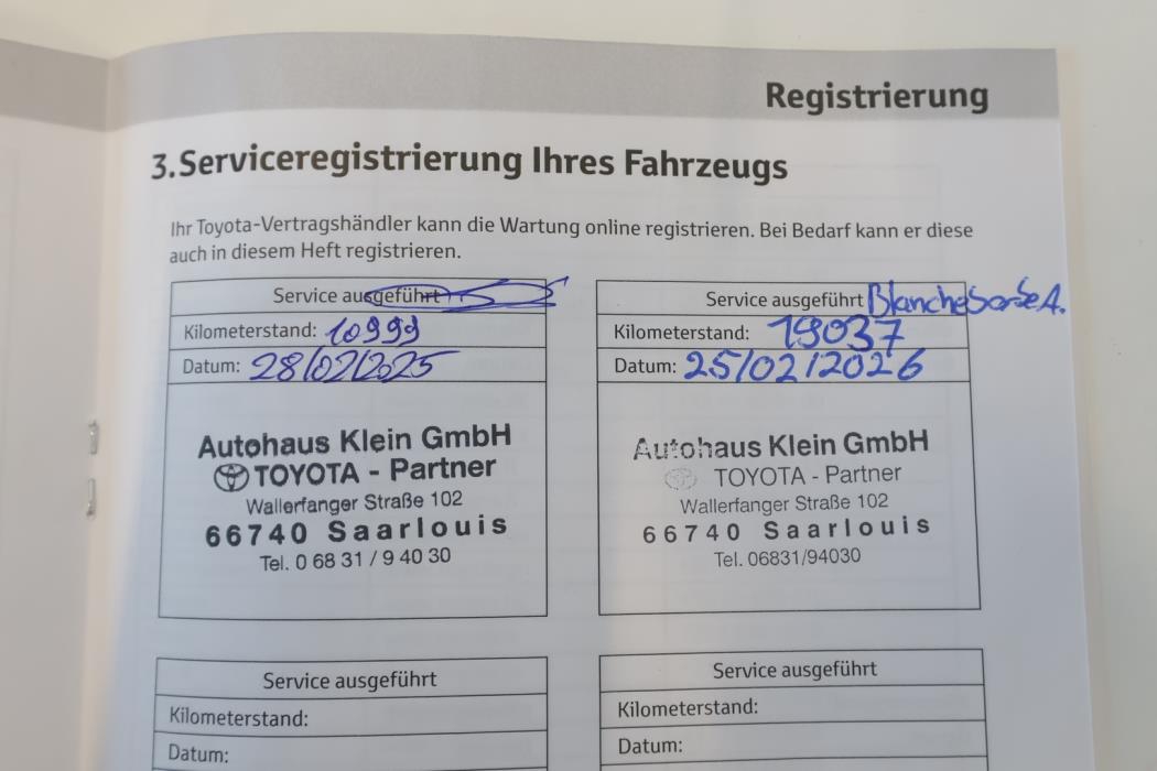 TOYOTA RAV4 2024