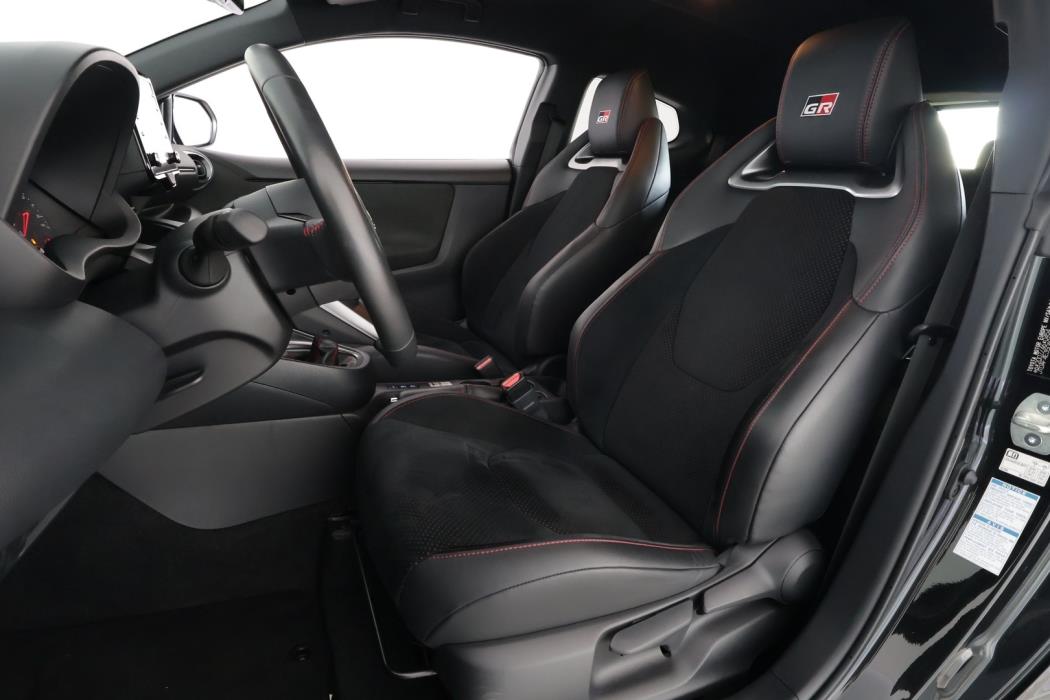TOYOTA GR YARIS 2022
