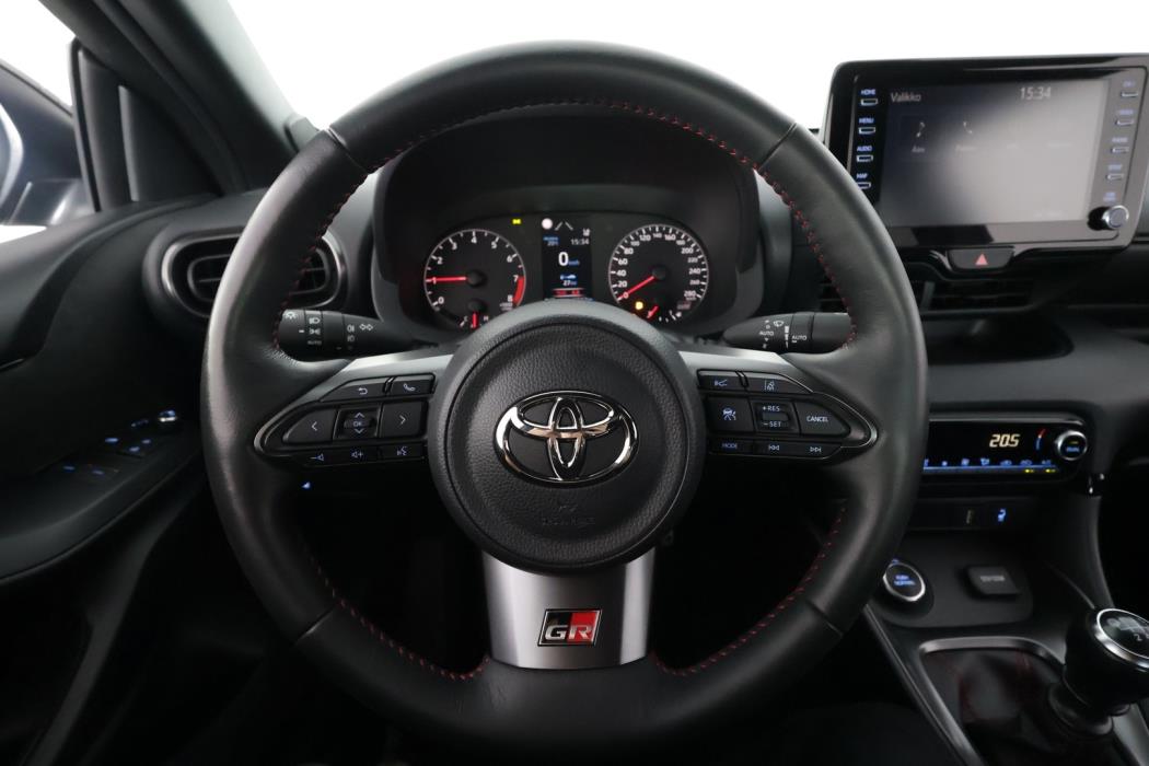 TOYOTA GR YARIS 2022