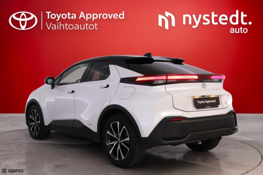 TOYOTA C-HR 2024