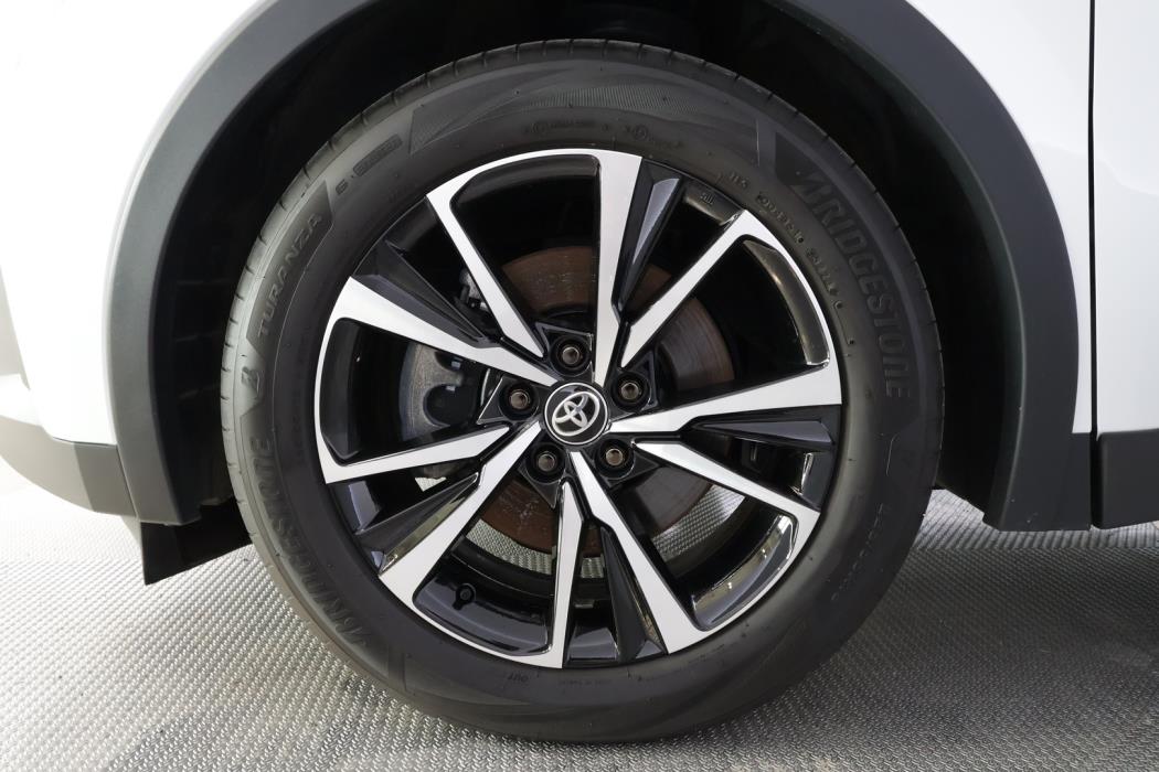 TOYOTA C-HR 2024