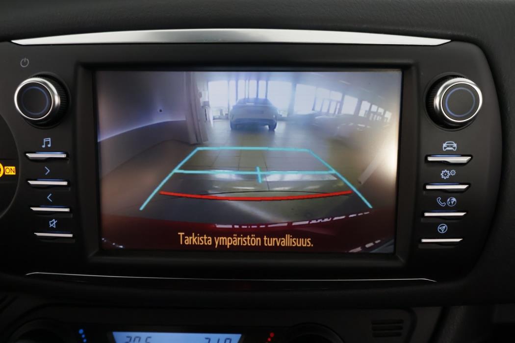 TOYOTA Yaris 2019