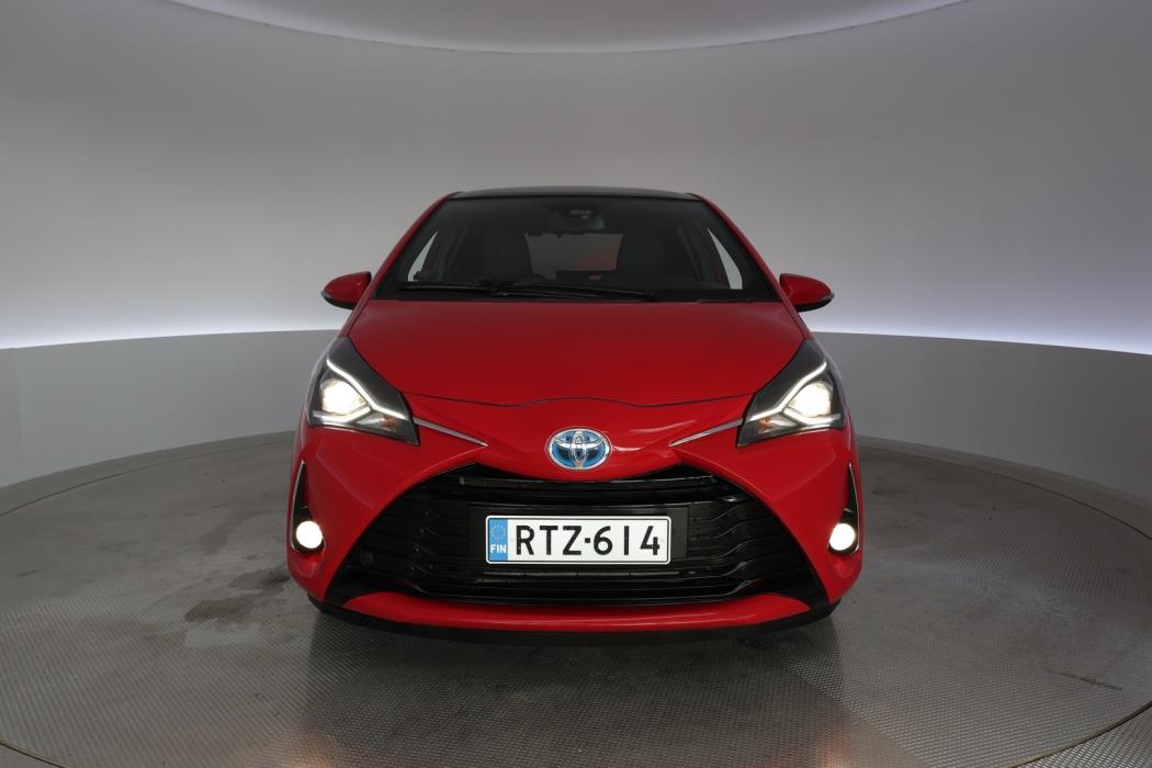 TOYOTA Yaris 2019