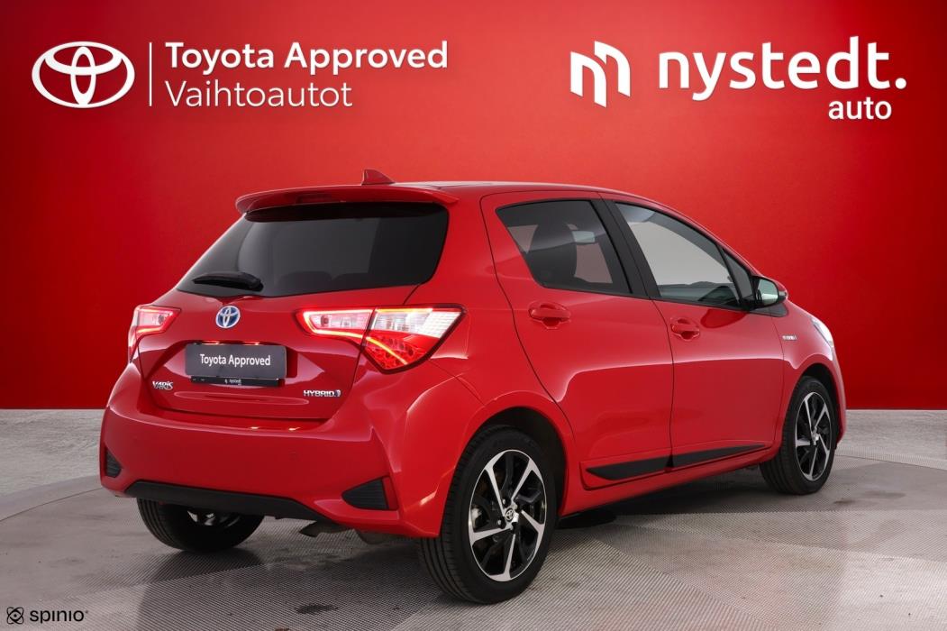 TOYOTA Yaris 2019