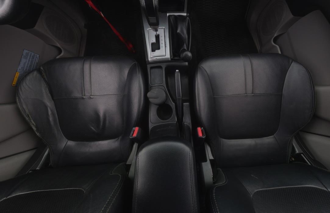 MITSUBISHI L200 2012