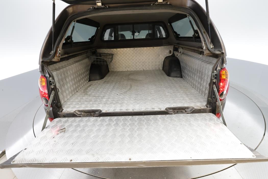 MITSUBISHI L200 2012