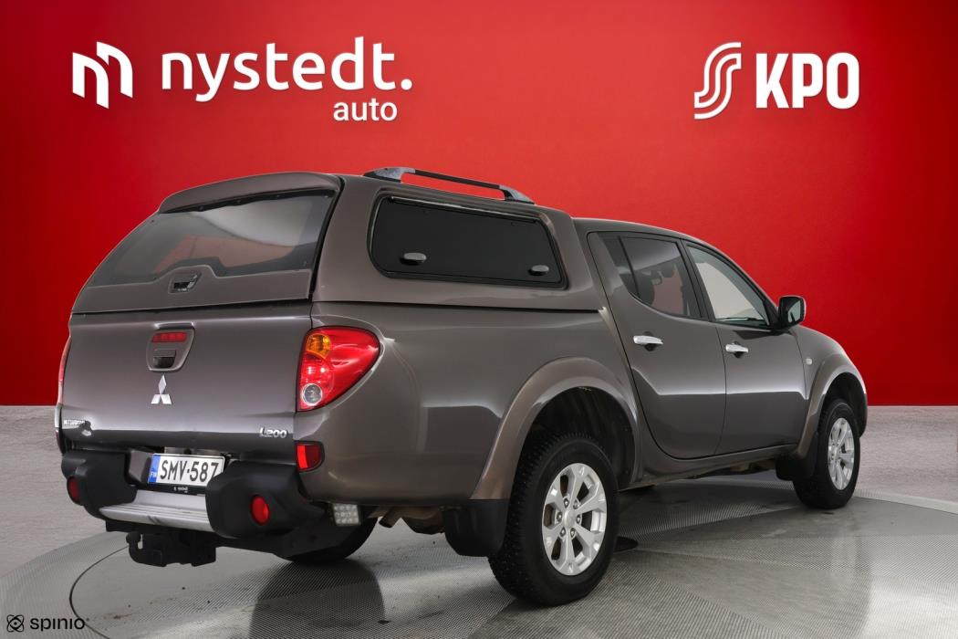 MITSUBISHI L200 2012