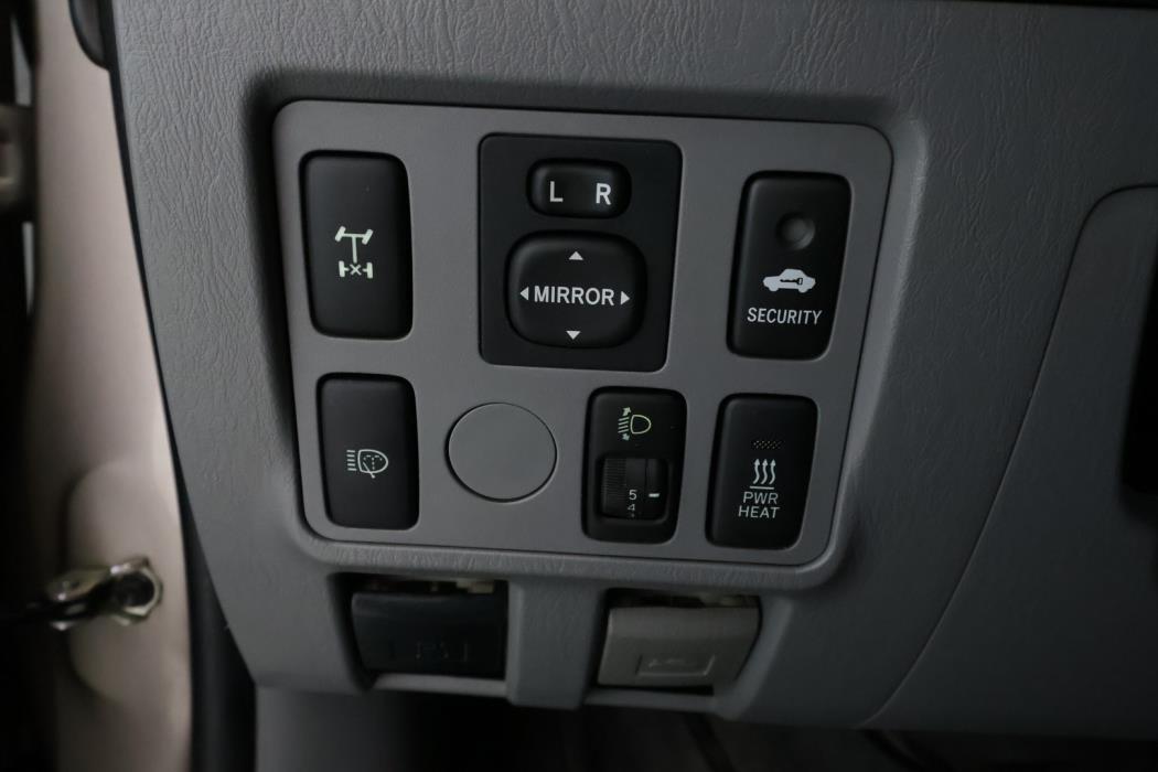 TOYOTA Hilux 2010
