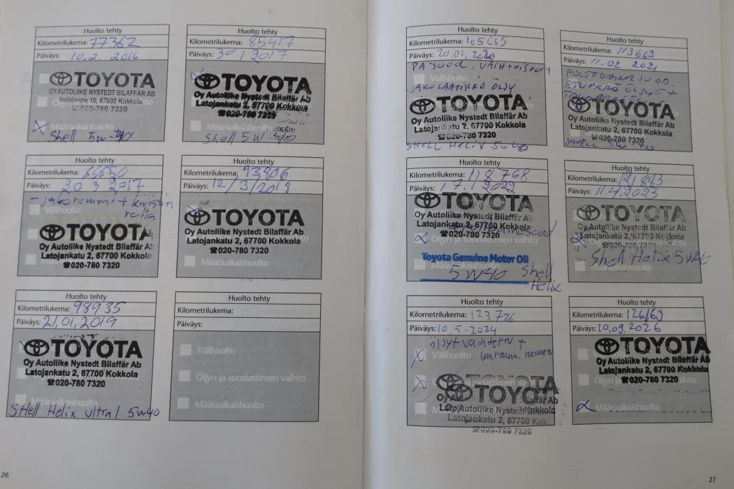 TOYOTA Hilux 2010