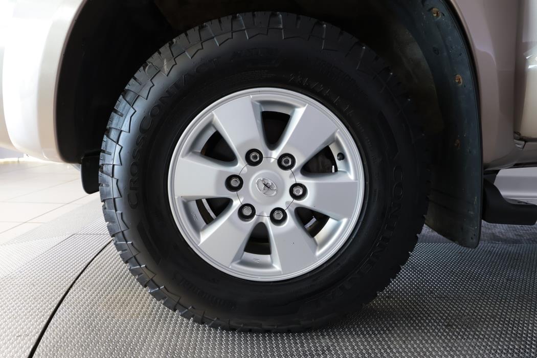 TOYOTA Hilux 2010