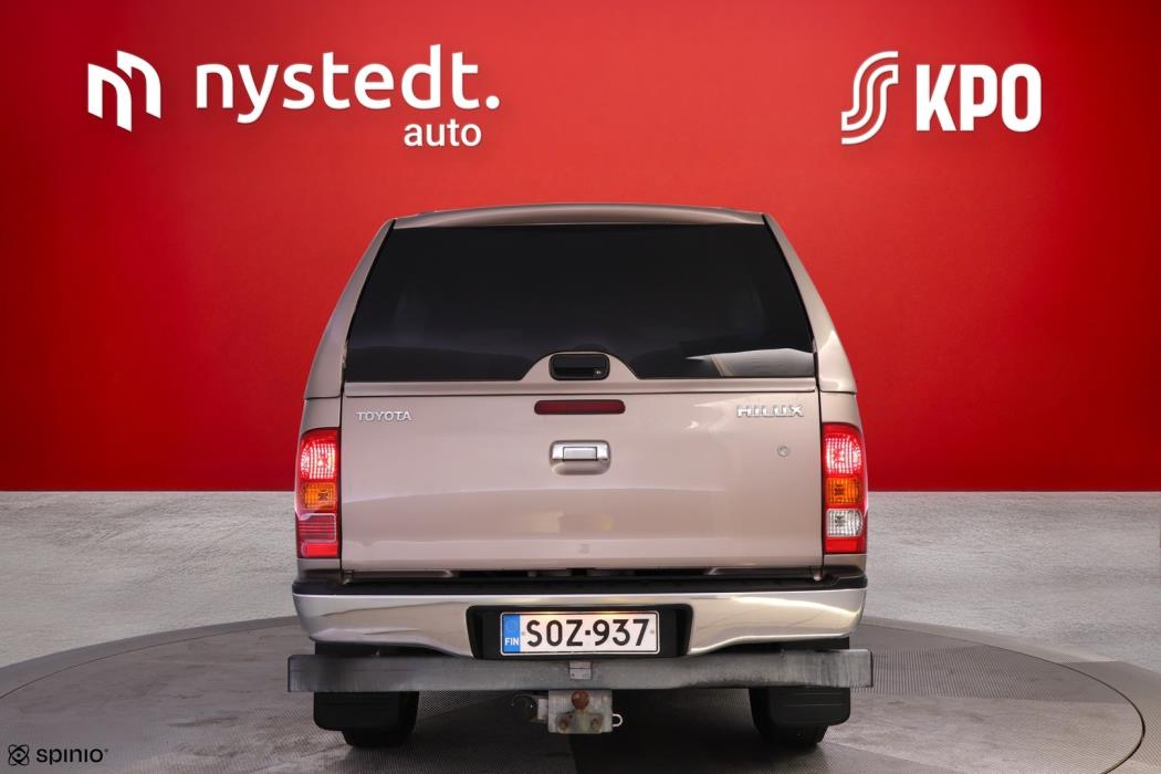 TOYOTA Hilux 2010