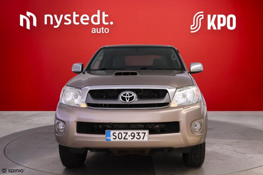 TOYOTA Hilux 2010