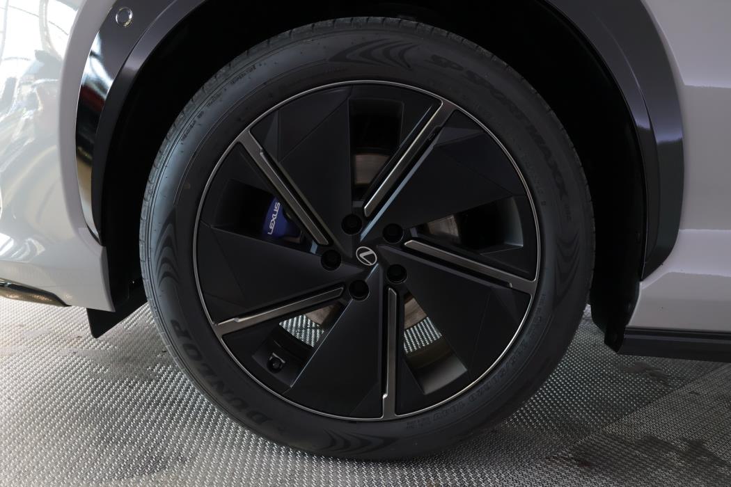 LEXUS RZ 2026
