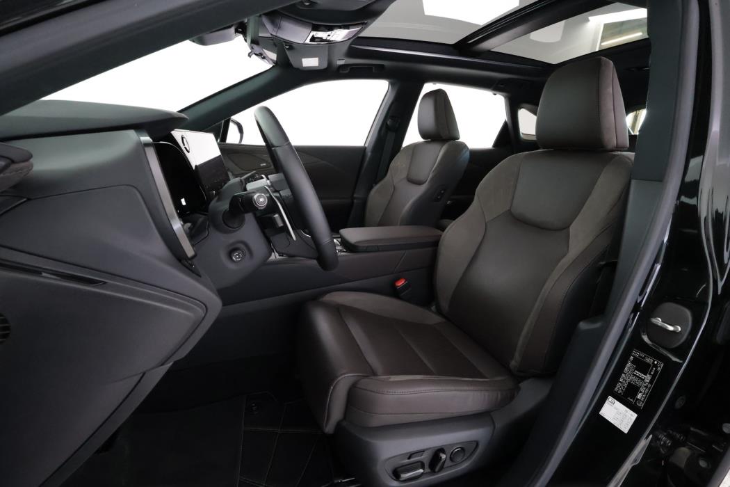 LEXUS RX 2025
