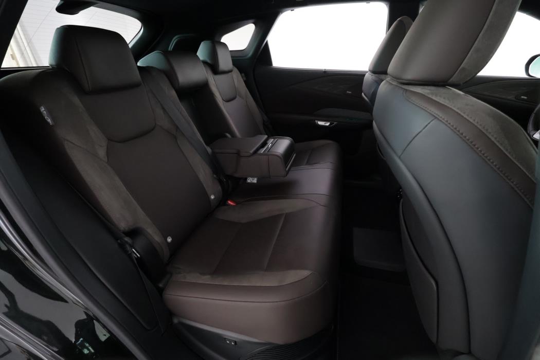 LEXUS RX 2025