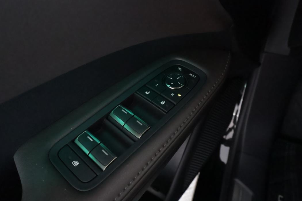 LEXUS RX 2025