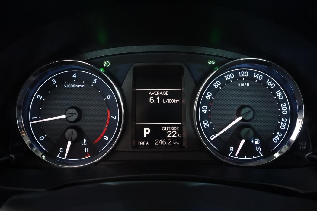 TOYOTA Corolla 2014