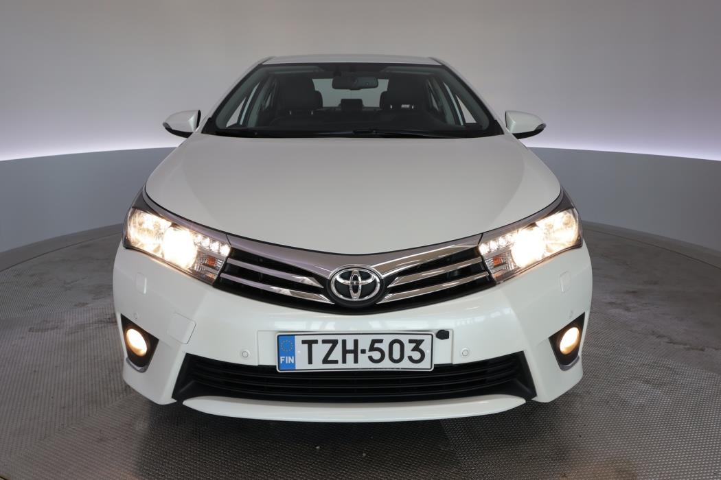 TOYOTA Corolla 2014