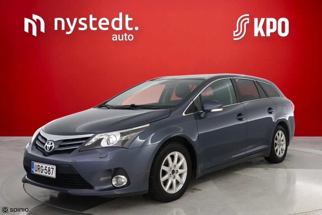TOYOTA Avensis 2012