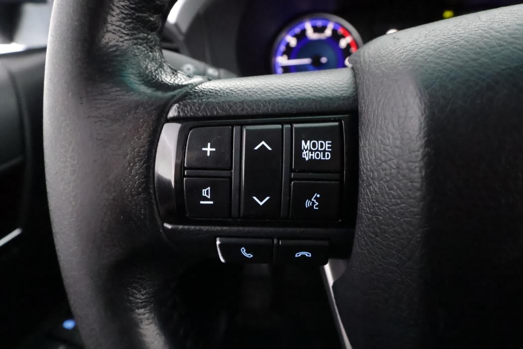 TOYOTA Hilux 2018