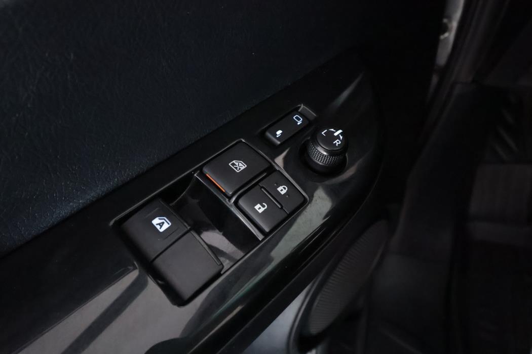 TOYOTA Hilux 2018