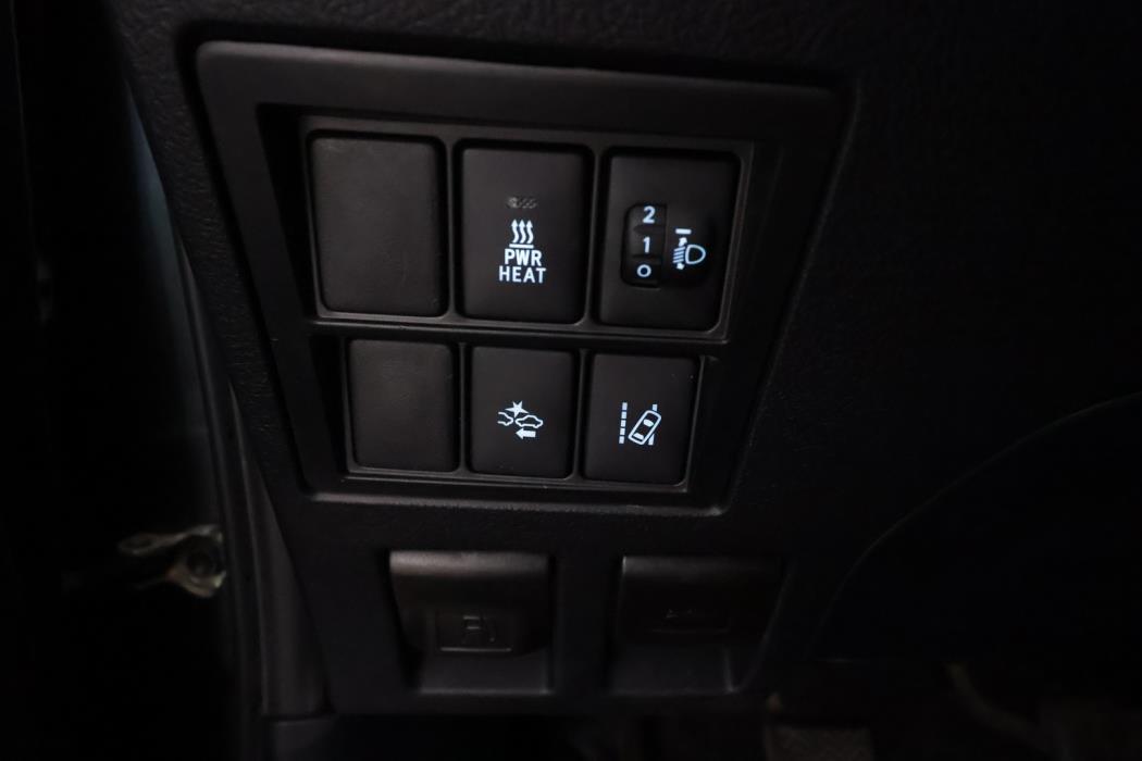 TOYOTA Hilux 2018