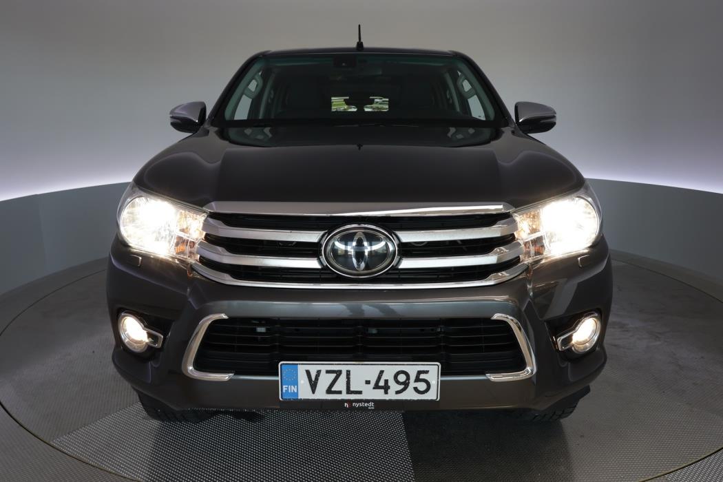 TOYOTA Hilux 2018