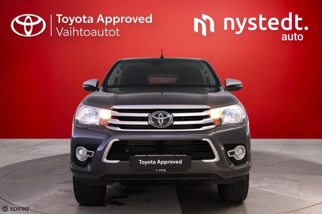 TOYOTA Hilux 2018