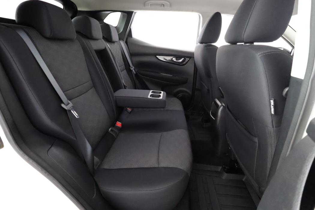 NISSAN Qashqai 2017