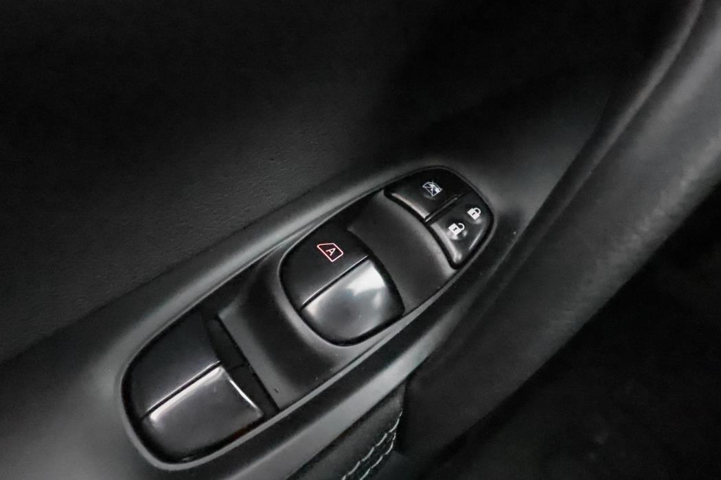 NISSAN Qashqai 2017