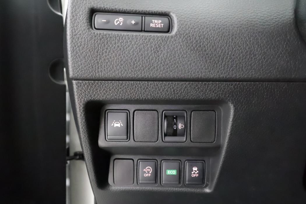 NISSAN Qashqai 2017