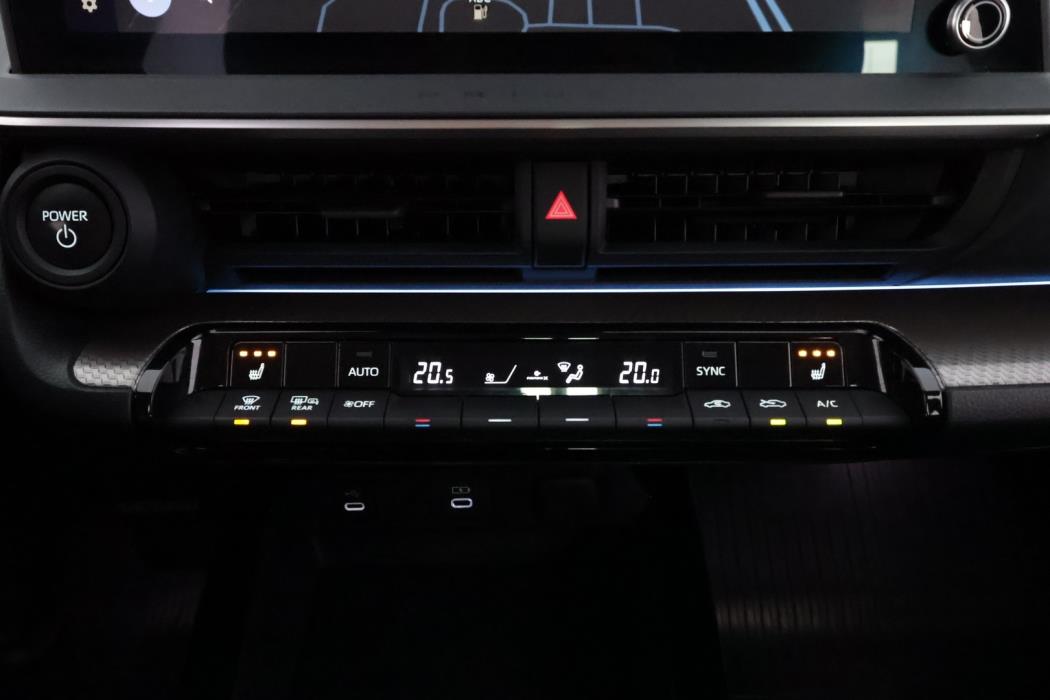 TOYOTA Prius Plug-in 2023