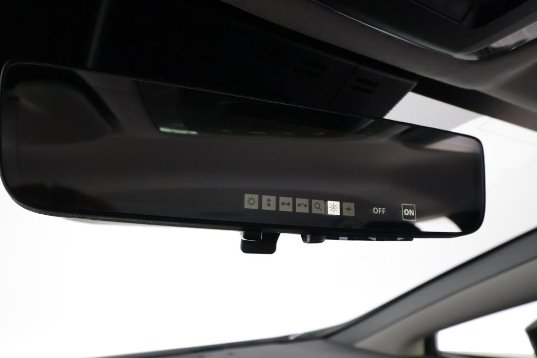 TOYOTA Prius Plug-in 2023