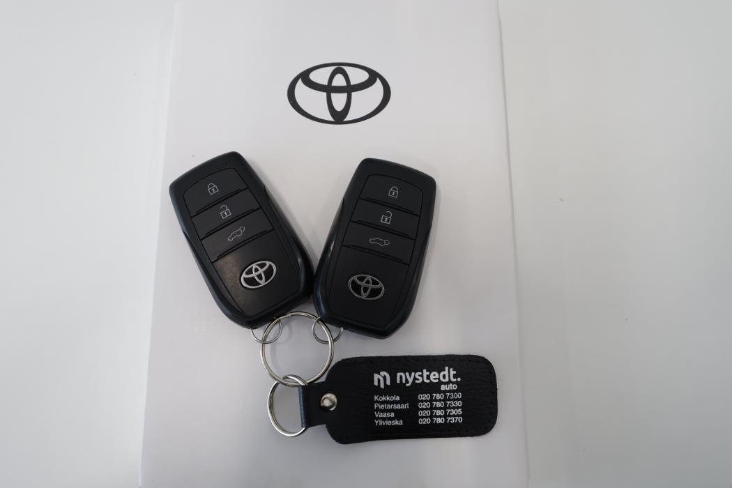 TOYOTA Prius Plug-in 2023
