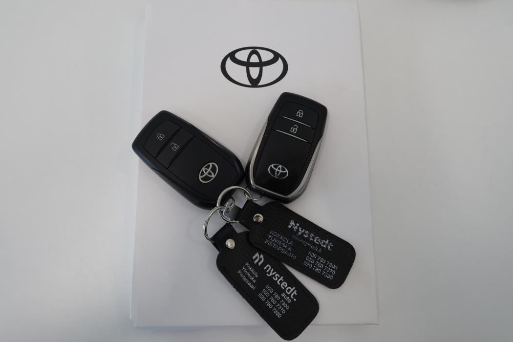 TOYOTA C-HR 2024