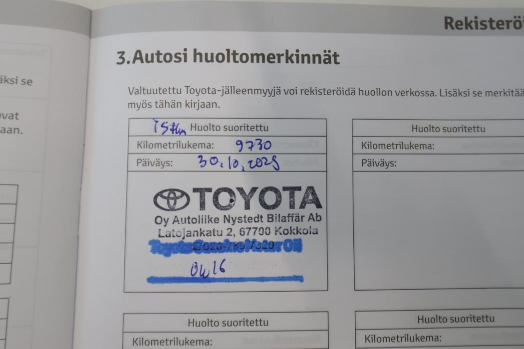 TOYOTA C-HR 2024