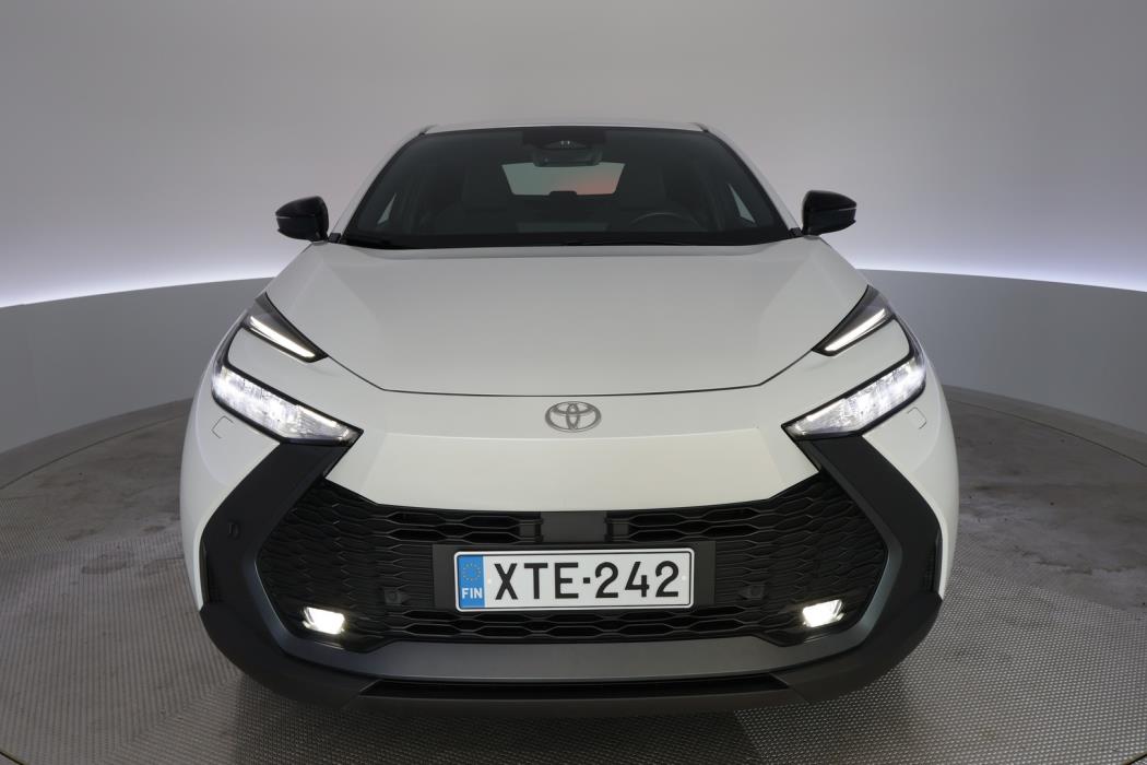 TOYOTA C-HR 2024