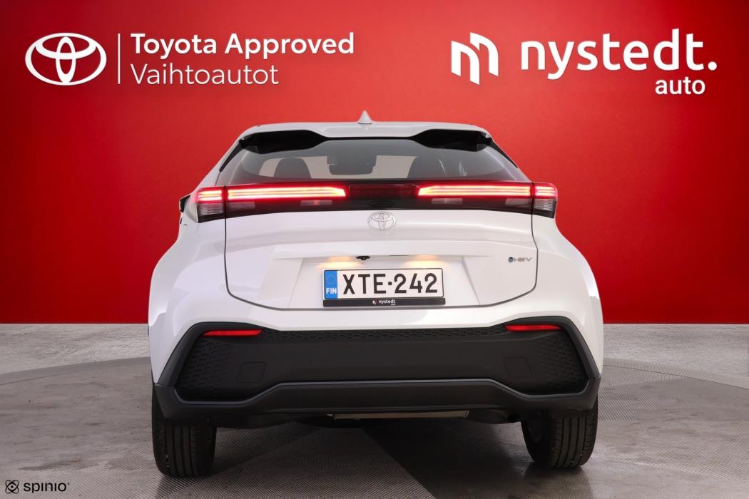 TOYOTA C-HR 2024