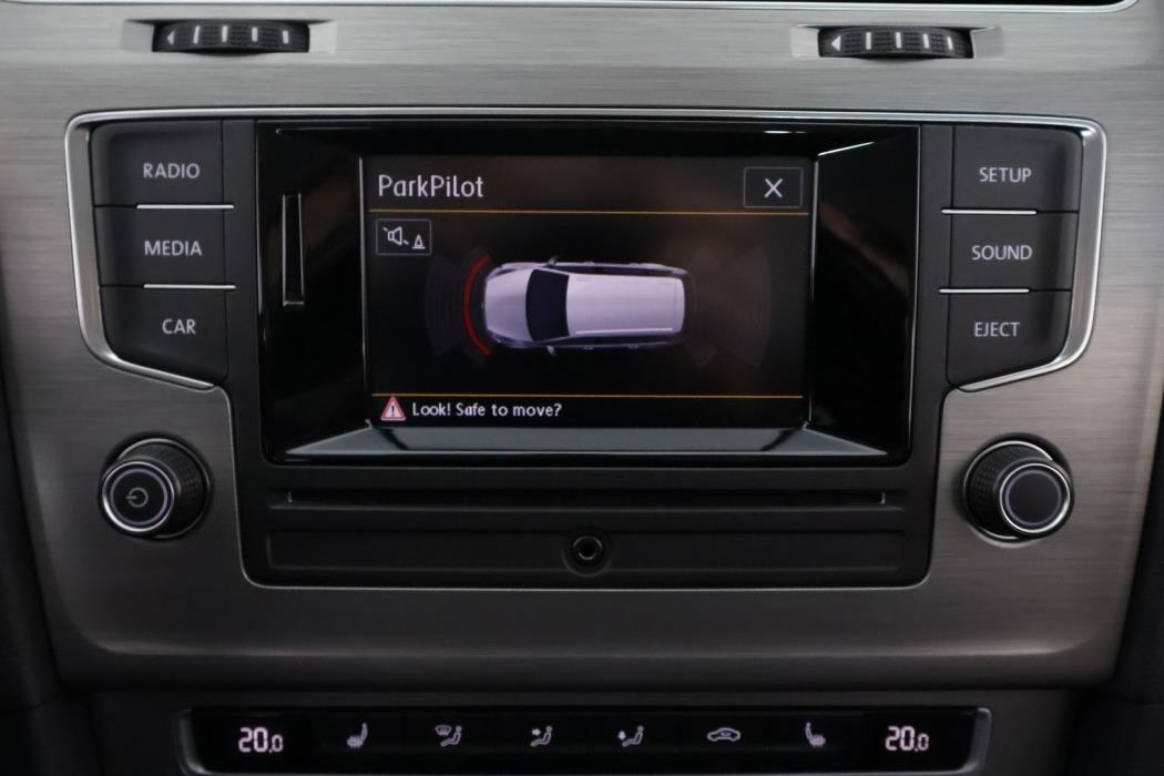 VOLKSWAGEN Golf 2014
