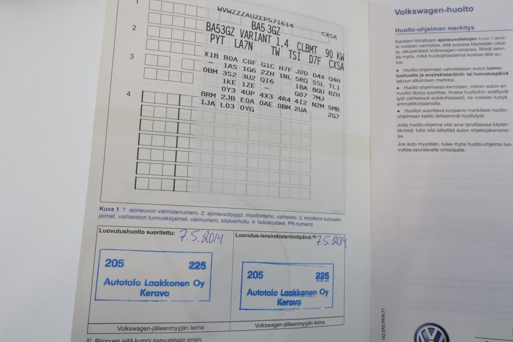 VOLKSWAGEN Golf 2014