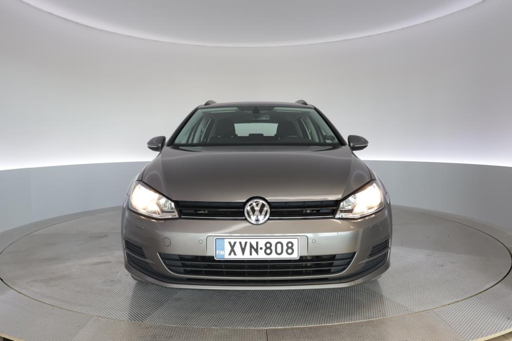 VOLKSWAGEN Golf 2014
